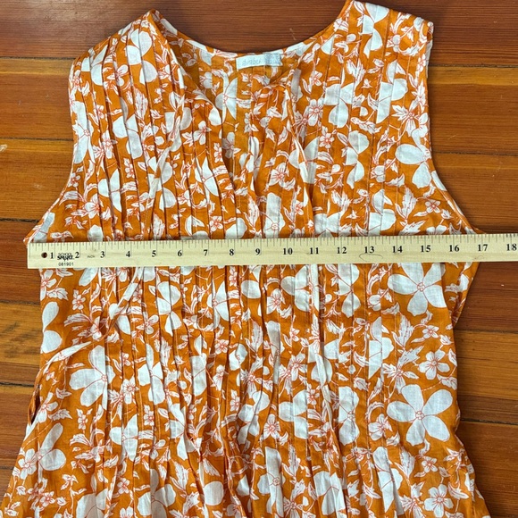 NWOT Nimbu beautiful floral sleeveless blouse - Picture 4 of 12